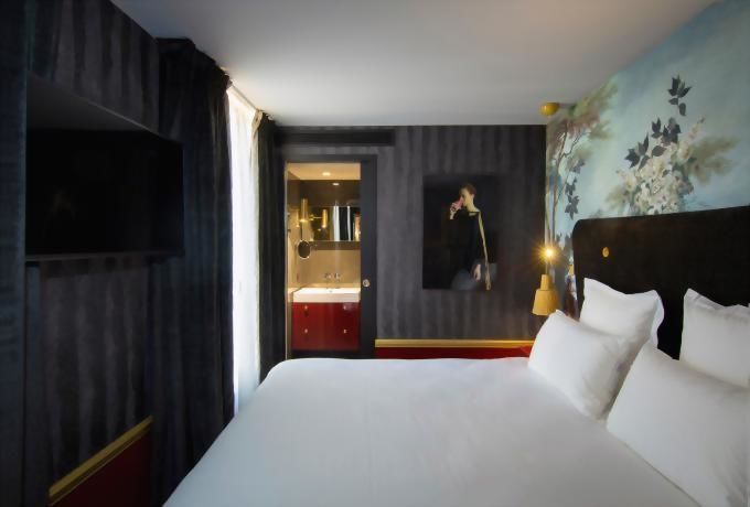 Hotel SNOB Paris - Impertinente Room